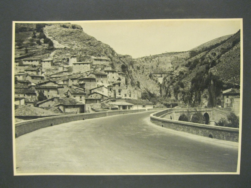 Lazio. Gole del Velino. Sigillo; Gole del velino a Monte di Sigillo, 25 maggio 1955. Due fotografie originali